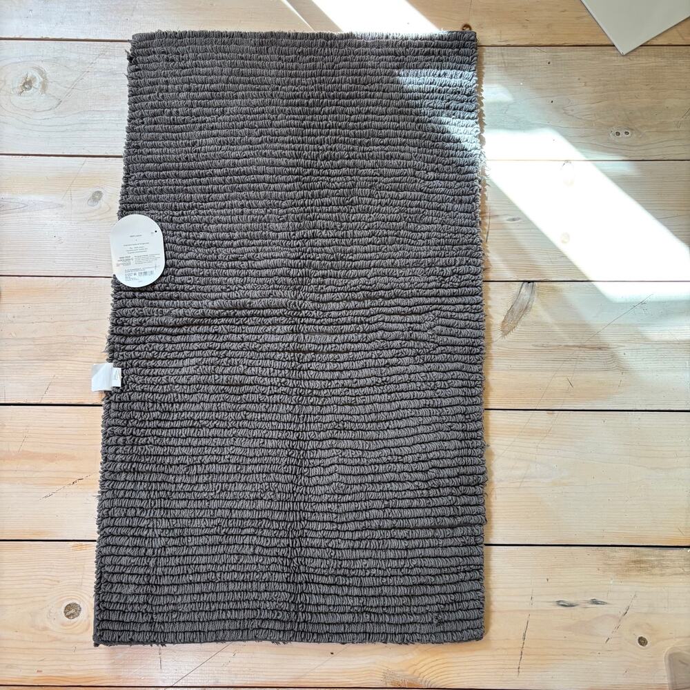 Threshold NWT Gray Performance Plus Reversible 100% Cotton Bath Rug 20x34 - Picture 3 of 5